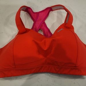 Brooks adjustable sports bra